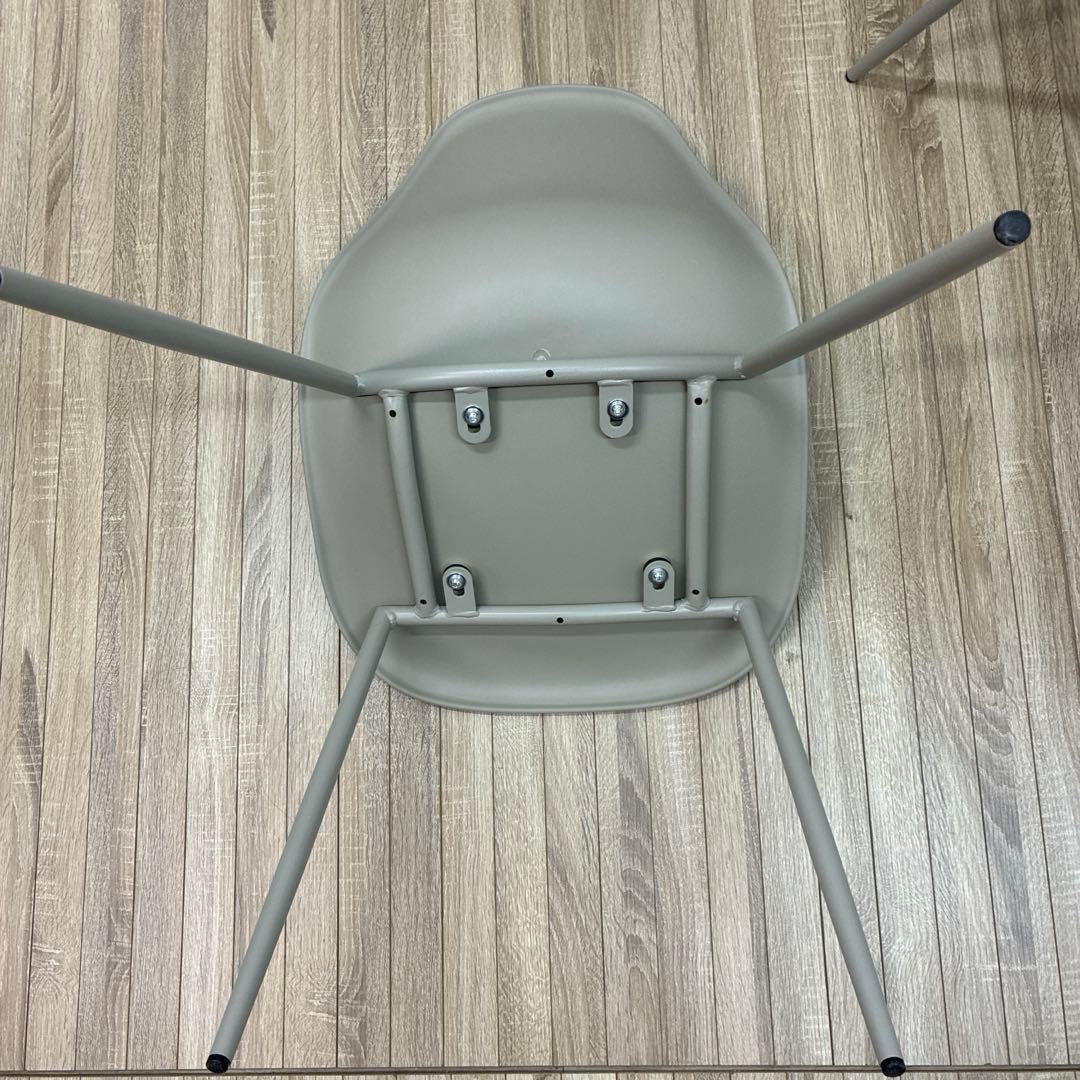 ◇大阪府神戸市配達料無料！◇LOWYAテーブル◇チェア2脚◇