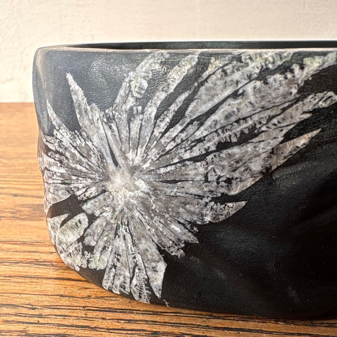 菊花石 鑑賞石 くり抜き 花器 水盤 いけばな 黒 茶花 レア 骨董 珍品
