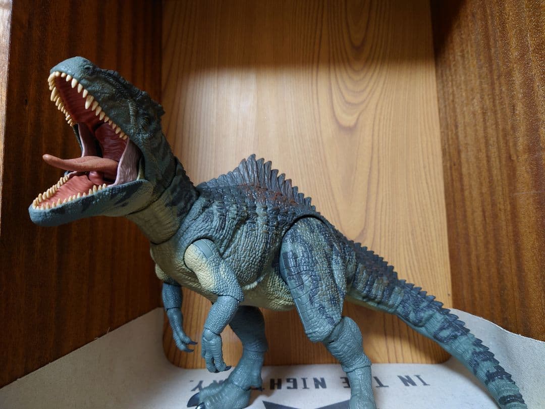 ジュラシックワールド ハモンドコレクション ギガノトサウルス - メルカリ