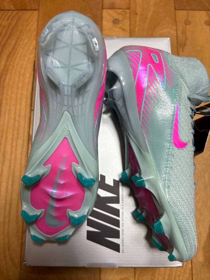 新品　超大特価　ナイキ スーパーフライ 10 エリート FG 25.5cm