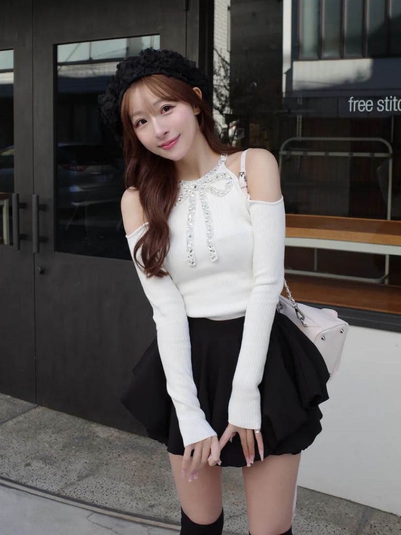 ダーリッチ Darich リボンビジューアメスリニットトップス 白 IVO