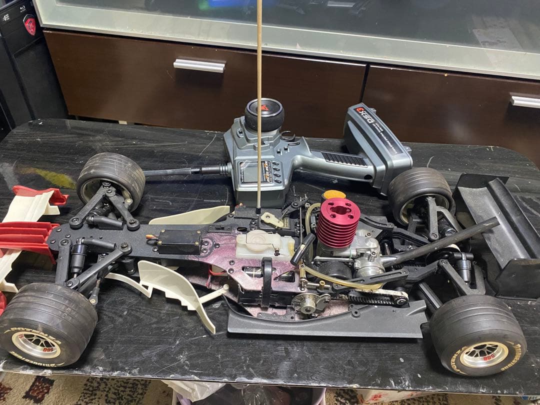 本日のみのセール！ガソリンエンジン ホビーラジコンカー