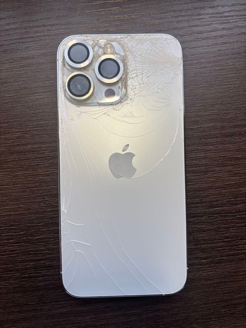 iPhone 14 Pro Max シルバー 本体256 - メルカリ