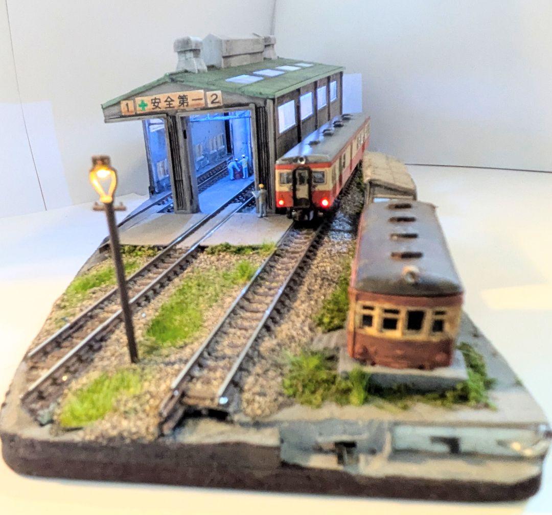 E*O様 Ｎゲージ・ジオラマ展示台【ディーゼル機関庫】※車両付き