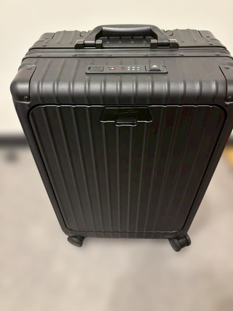 多機能キャリーケース【マットブラックS】B34 ZERO GRA 【最大15％OFFクーポン3/1まで】 スーツケース キャリー