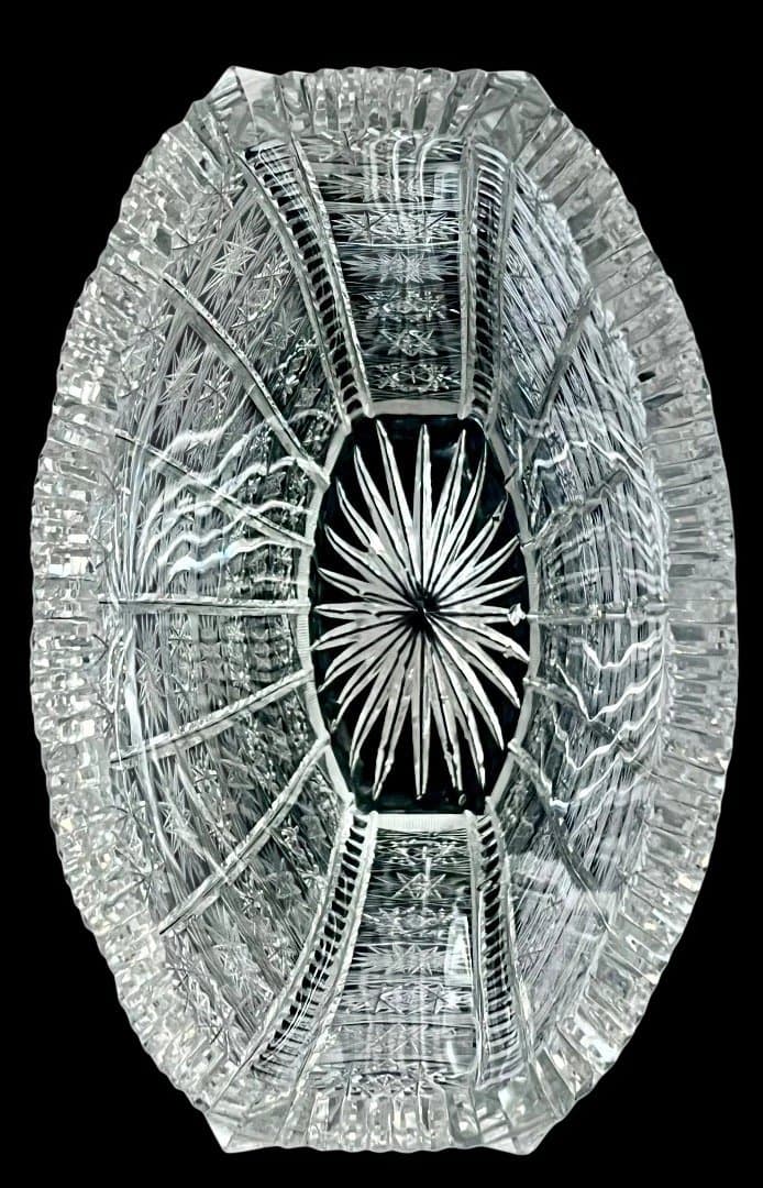 チェコ製 1970年代 ボヘミア ヴィンテージ クリスタル 花器 - メルカリ