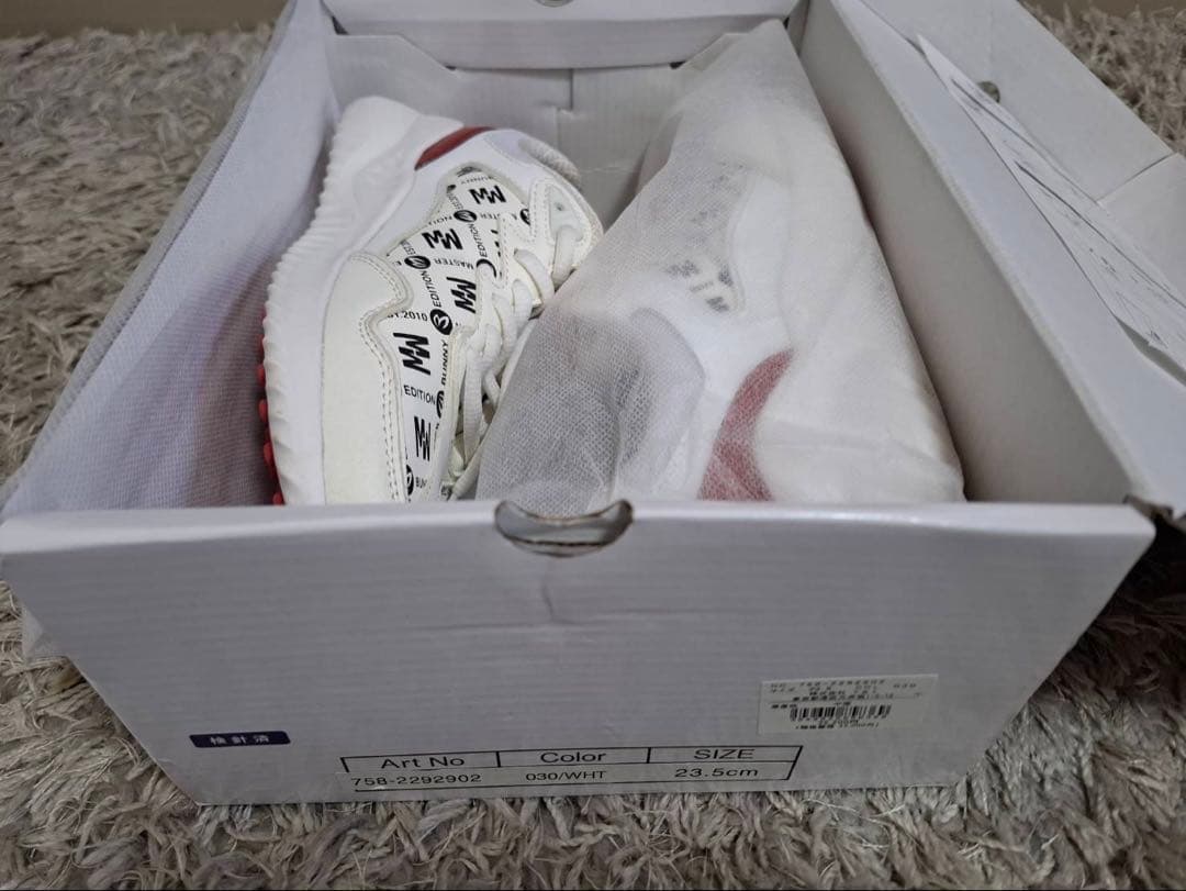 美品マスターバニー モノグラム柄 23.5cm 白