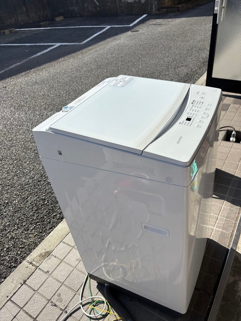 女性オーナー！22年製 6.0kg 洗濯機 ガラストップ アイリスオーヤマ