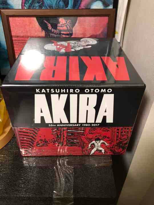 35周年 AKIRA 全巻ハードカバー 海外限定 - メルカリ