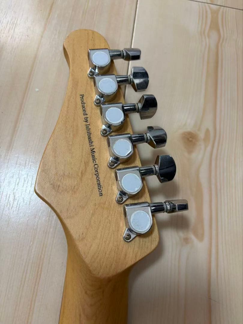 ホワイト ストラトキャスター エレキギター