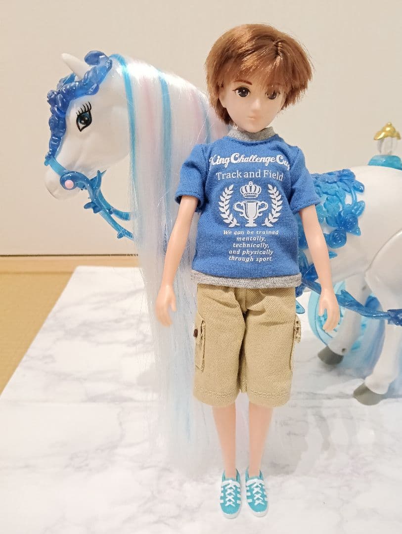 ボブちゃん　シンデレラ 馬車 ディズニープリンセス　リカちゃん　 置物