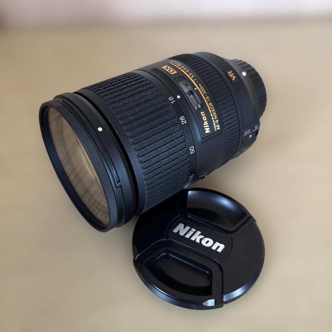 高倍率レンズAF-S DX NIKKOR 18-300mm f/3.5-5.6G Amazon.co.jp: AF-S DX NIKKOR 18-300mm f/3.5-5.6G ED VR : 家電＆カメラ