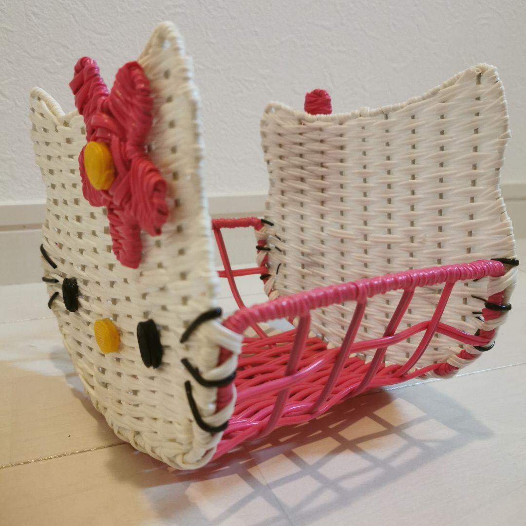 希少品☆ハローキティ藤風カゴ小物入れ収納 限定編みかご 収納ボックス