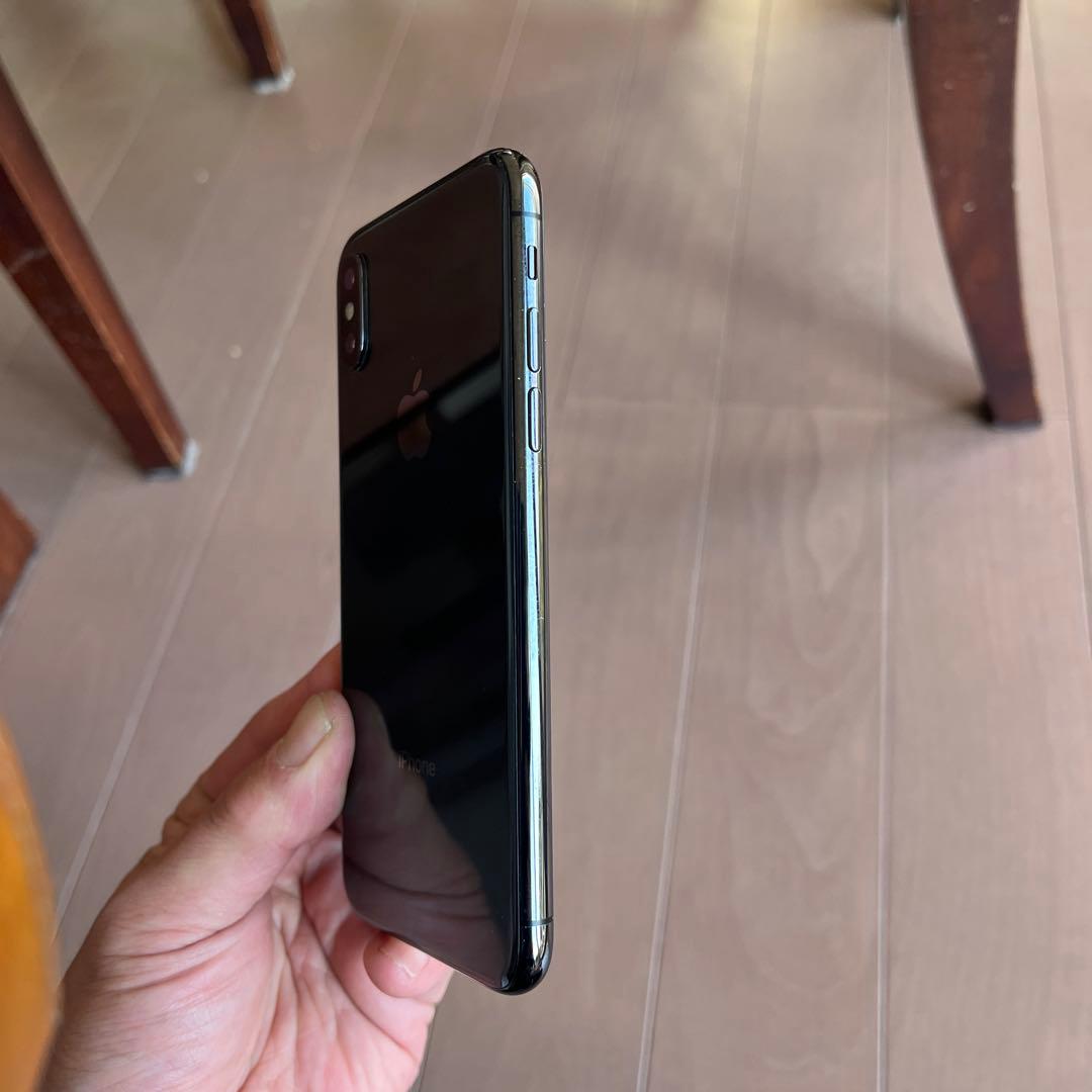 Apple iPhone X ブラック - メルカリ