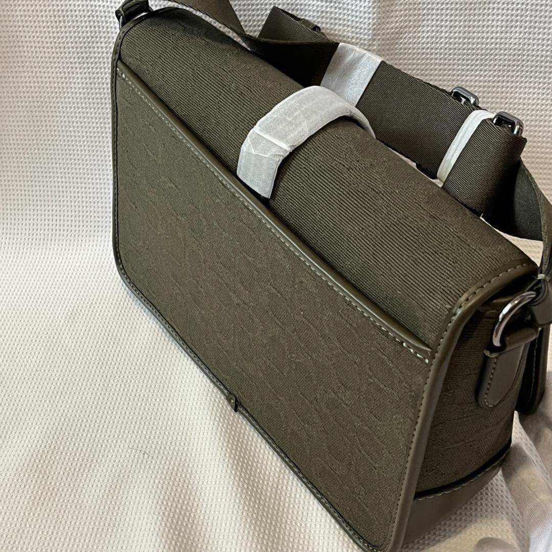 未使用 COACH CU041 メッセンジャーバッグ シグネチャー カーキ
