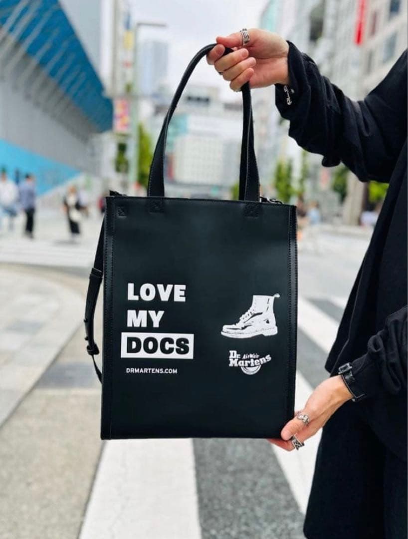 ドクターマーチン DR.MARTENS タグ付き 未使用 DNA TOTE - メルカリ