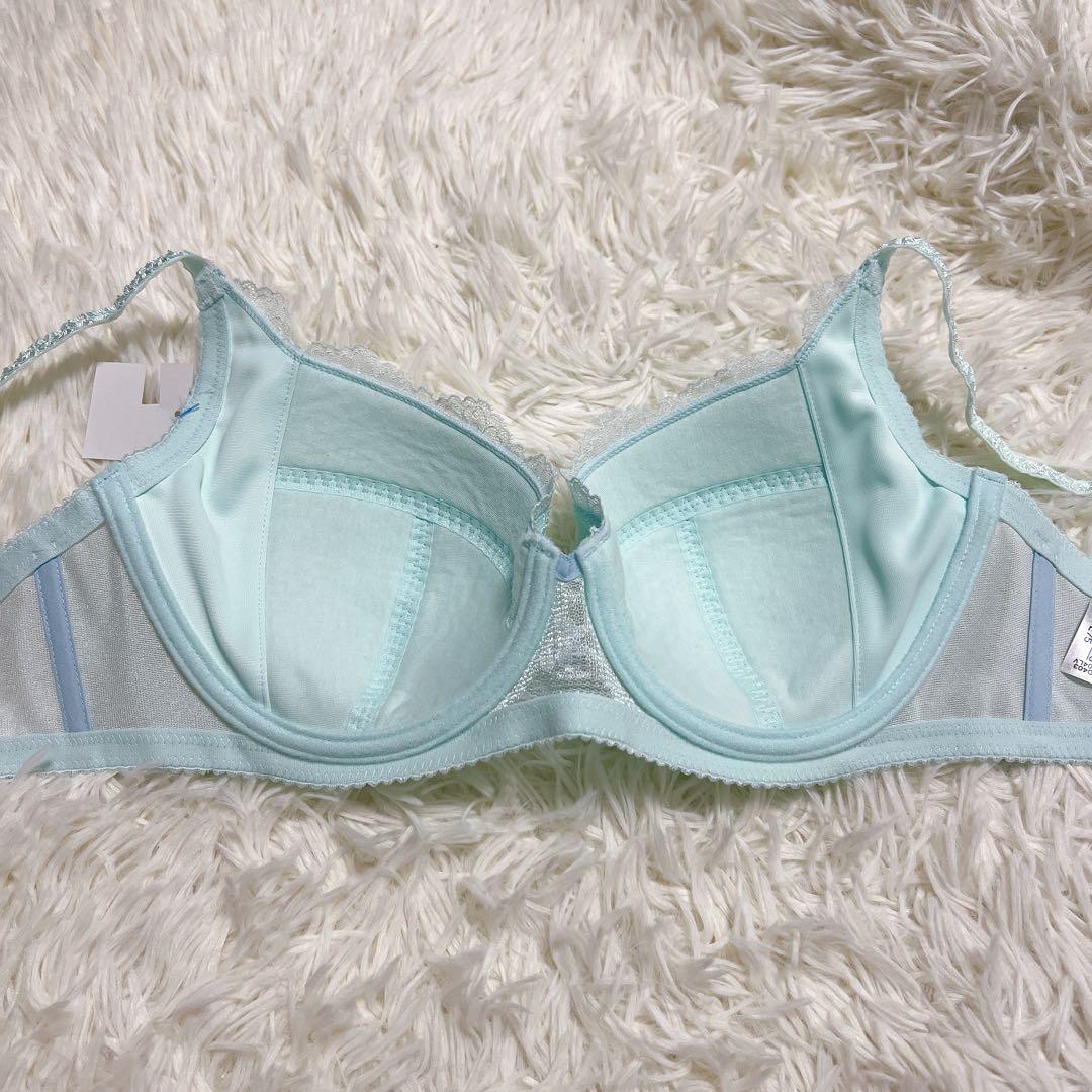 E75】ワコール 小顔ブラ メロン系 小さく見せるブラ 新品 Wacoal