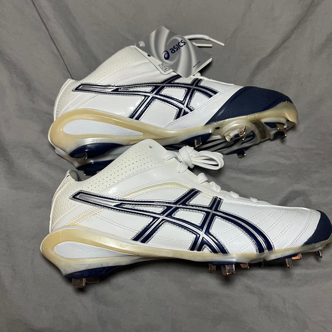 《タグ付き》asics ハイカットスパイク ホワイト/ネイビー　金属スパイク