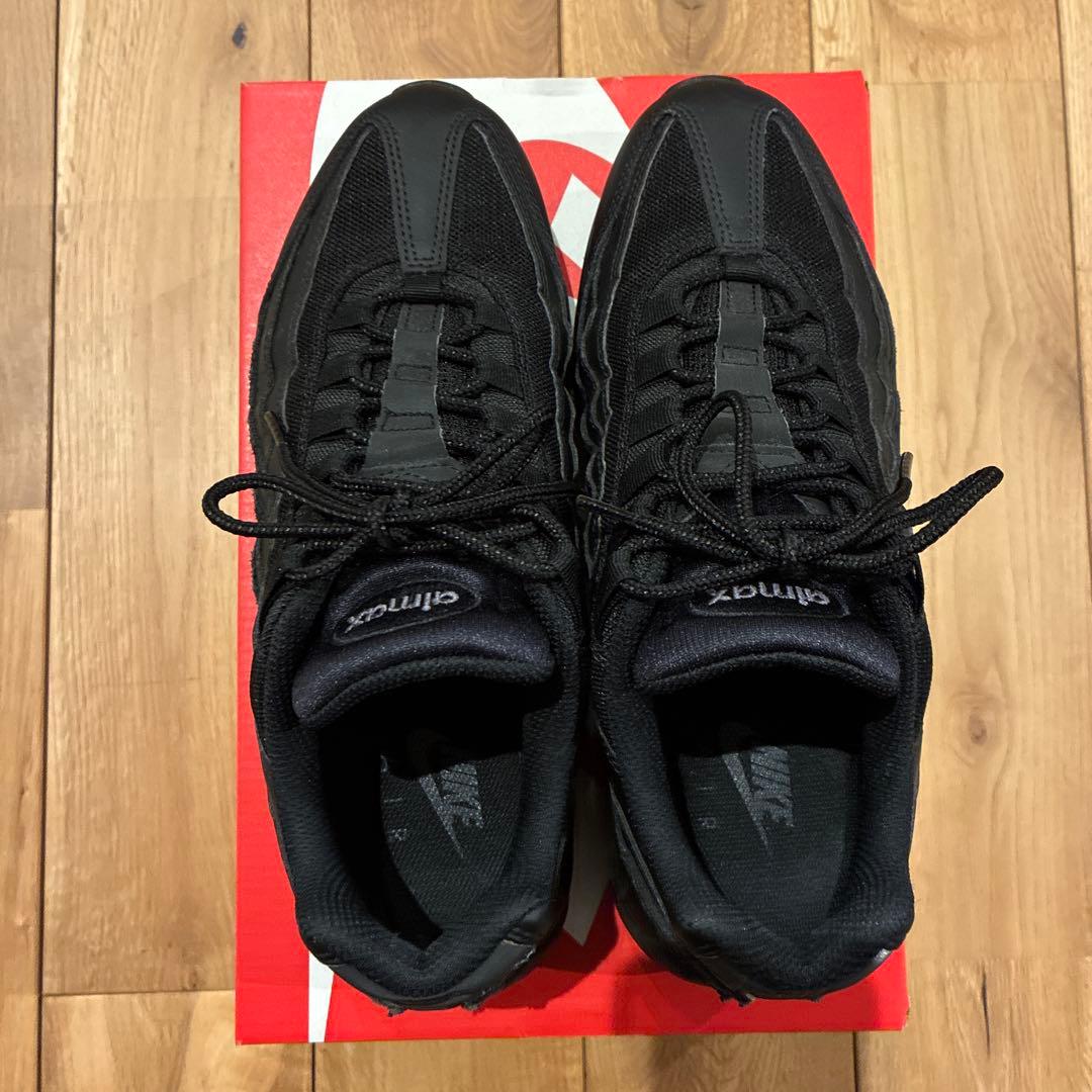 靴 Nike Air Max 95 ESSENTIAL 27.5cm