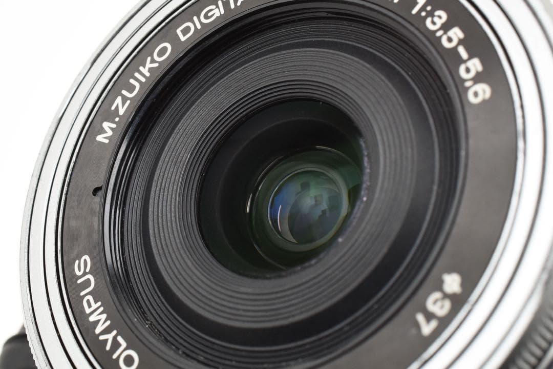 OLYMPUS ED 14-42mm F3.5-5.6 EZ パンケーキレンズ