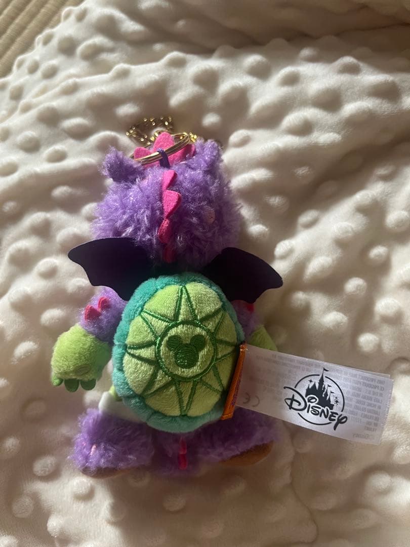 レア　海外ディズニー限定　オルメルぬいぐるみバッジ