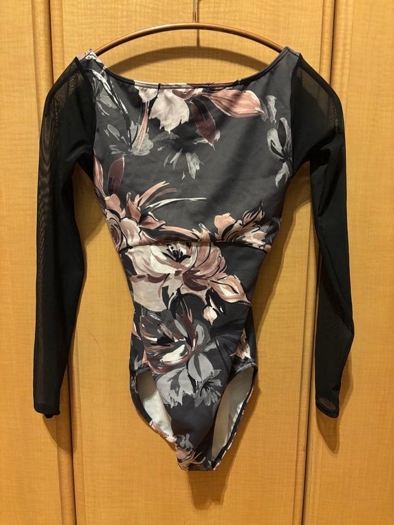 stina スティナ 花柄プリント 長袖 バレエレオタード Pサイズ