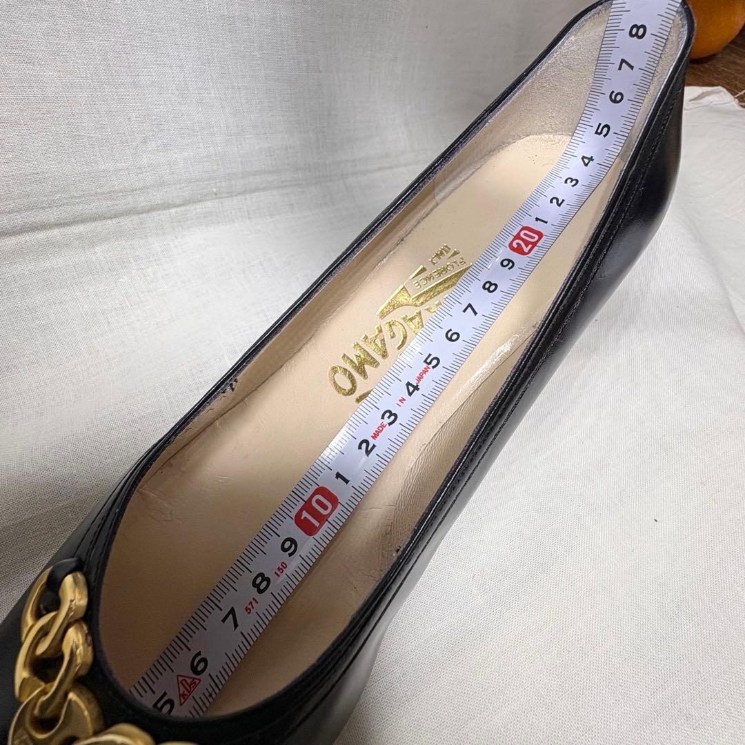 フェラガモ 黒パンプス 約24cm ビンテージ 未使用自宅保管品 - メルカリ