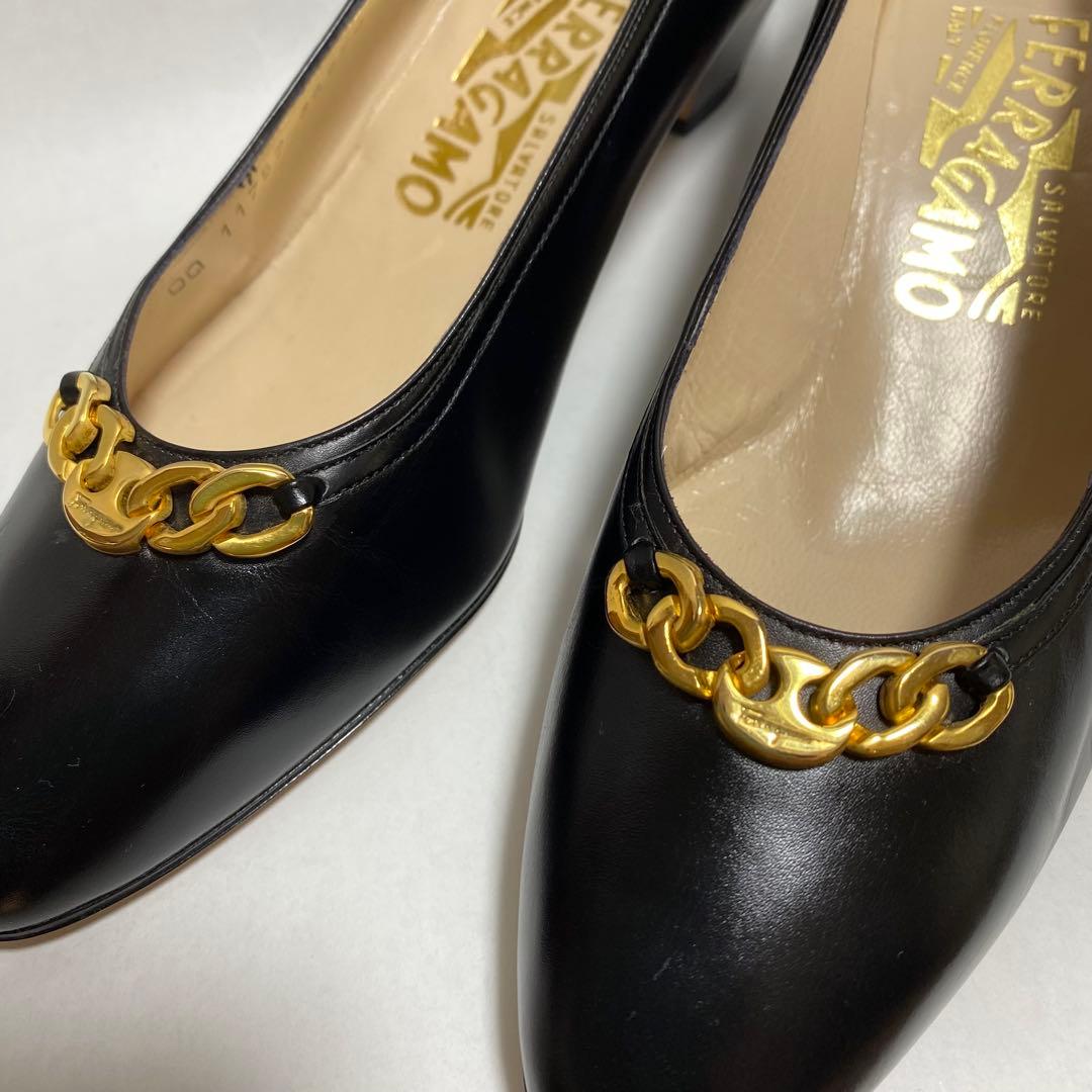 フェラガモ 黒パンプス 約24cm ビンテージ 未使用自宅保管品 - メルカリ