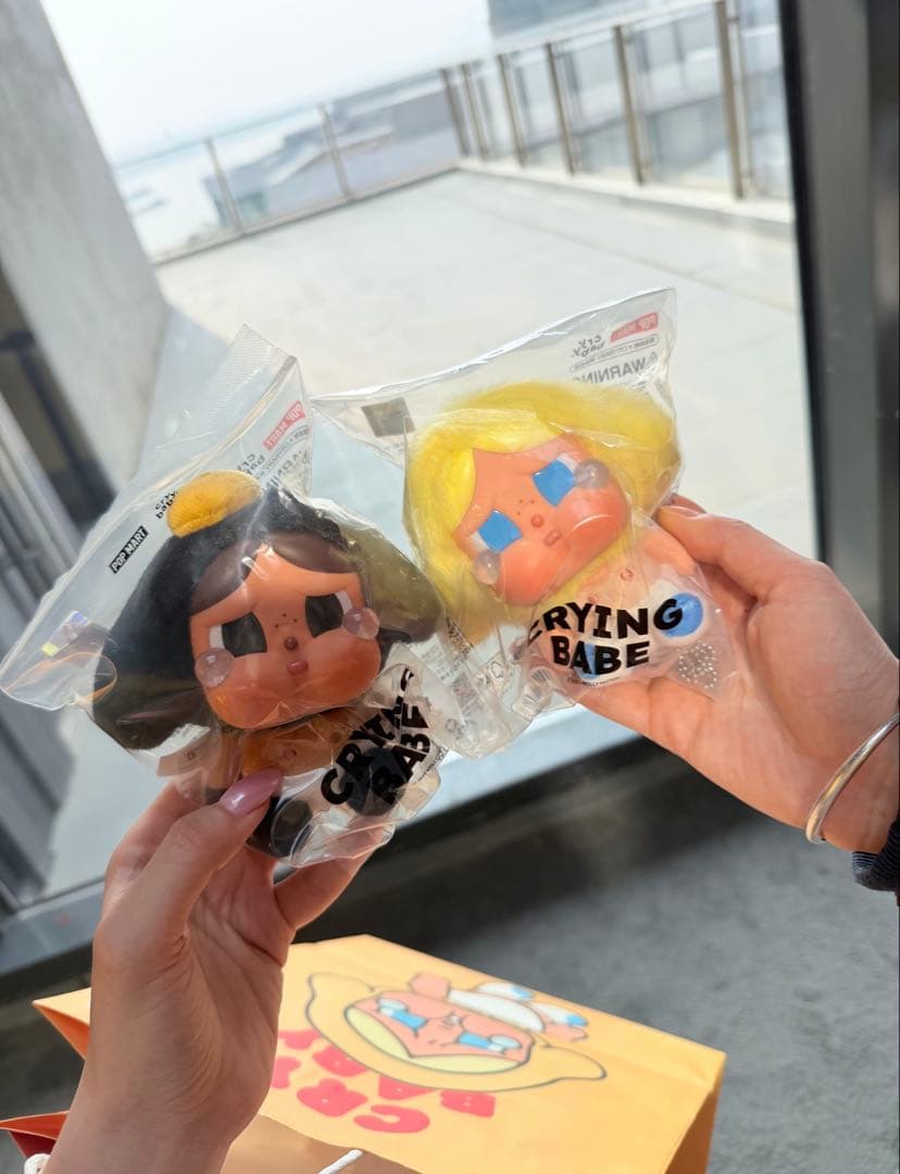 【2点セット】POPMART CRYBABY Crying Babe ぬいぐるみ