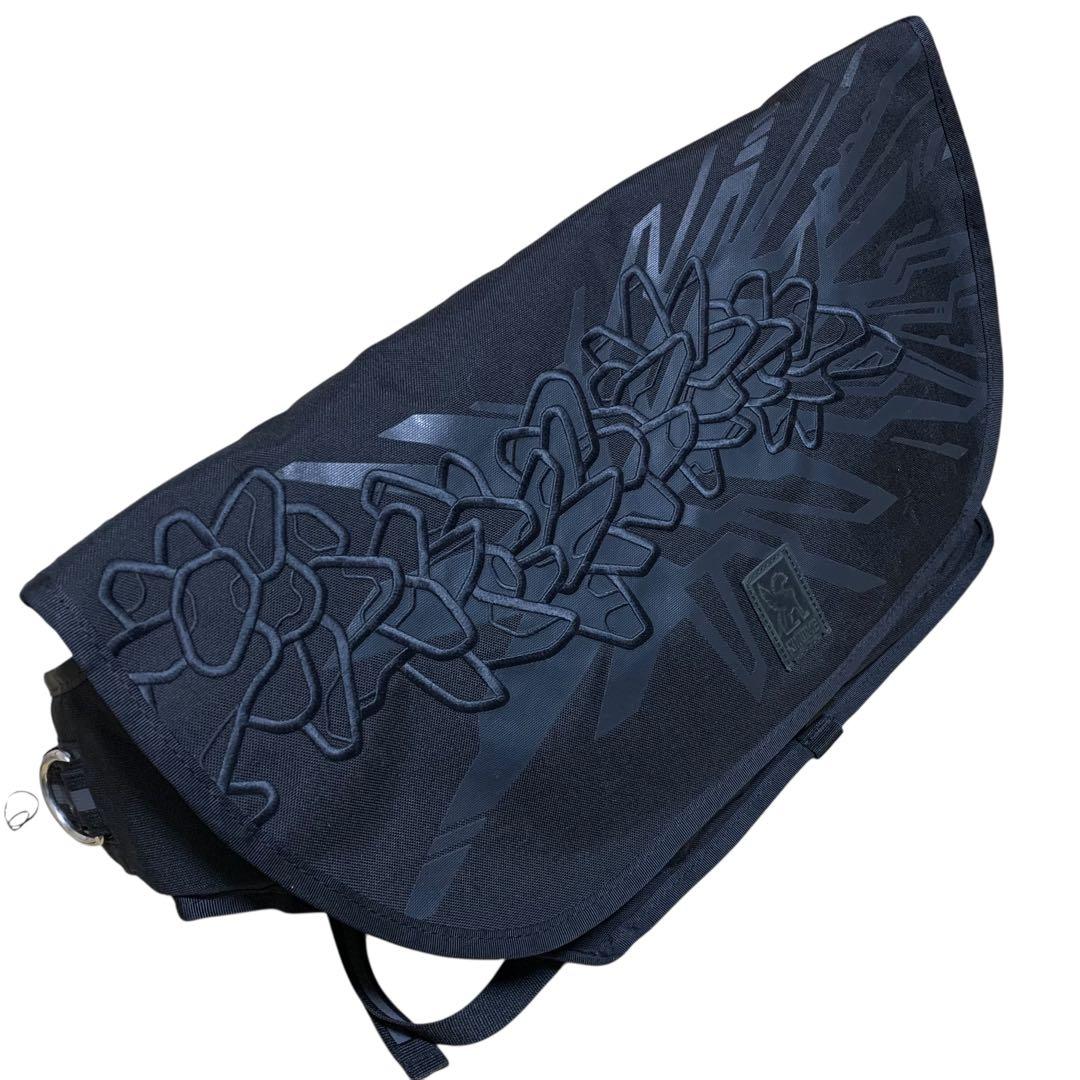 CHROME 澁谷忠臣 SENSE コラボ メッセンジャーバッグ 大容量 刺繍