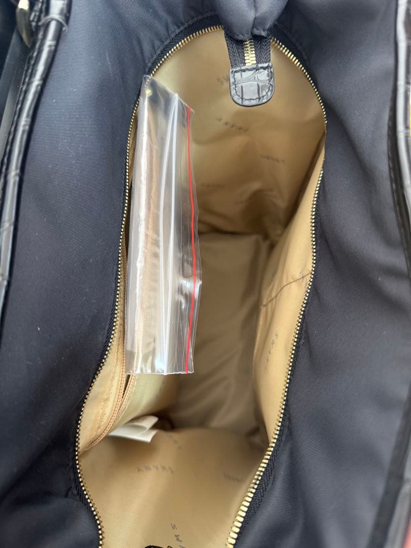 スワニー トートキャリー クロコダイル型押し 4輪ストッパー付き