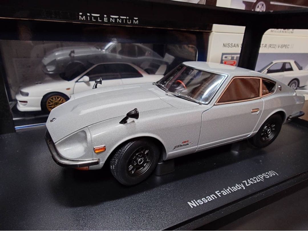 ミニカー Nissan Fairlady Z432 (S30) 1/18 AUTOart