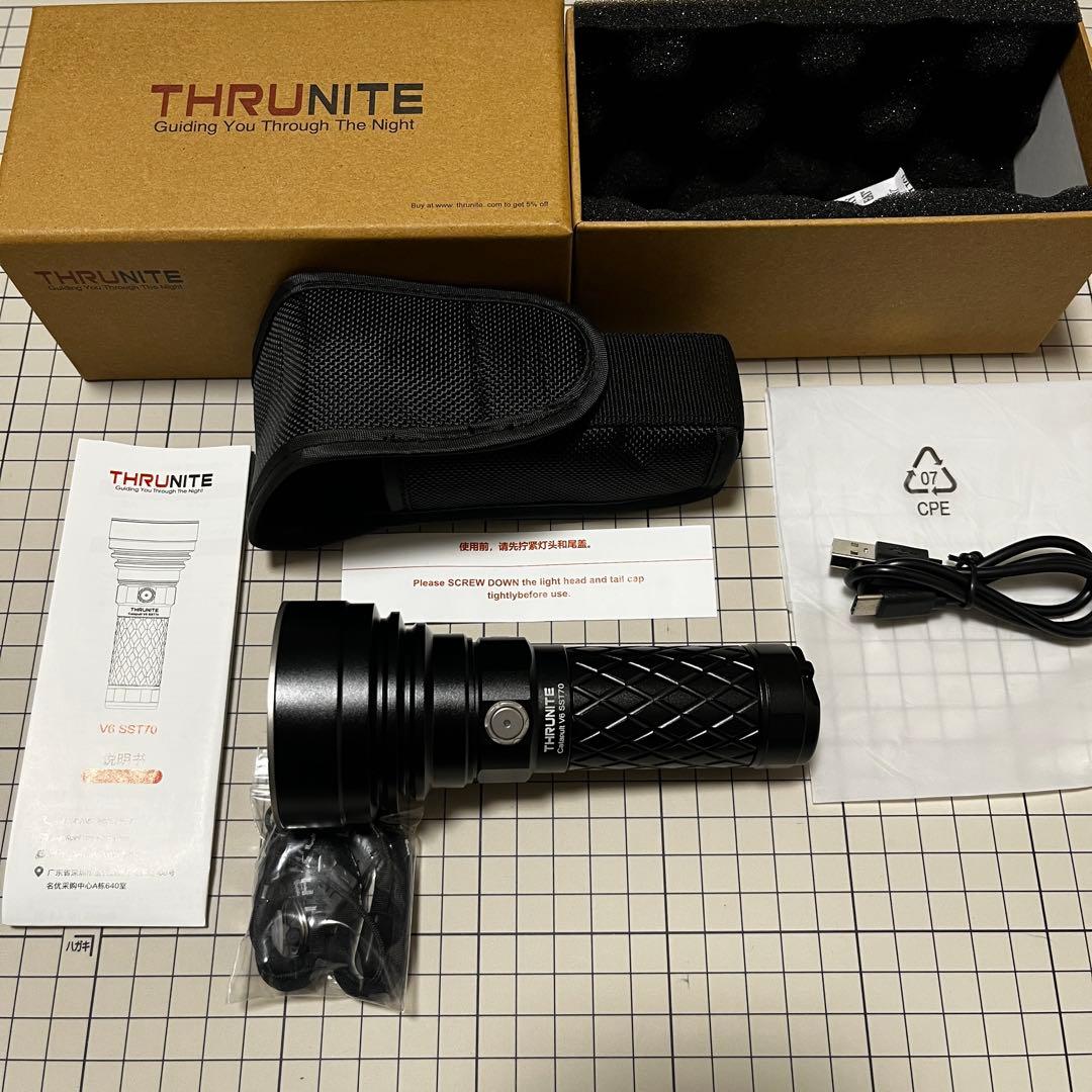 ⭐️超美品⭐️ThruNite Catapult V6 (バージョンアップ)懐中電灯 楽天市場】ThruNite Catapult V6 SST70 LED フラッシュライト 充電式
