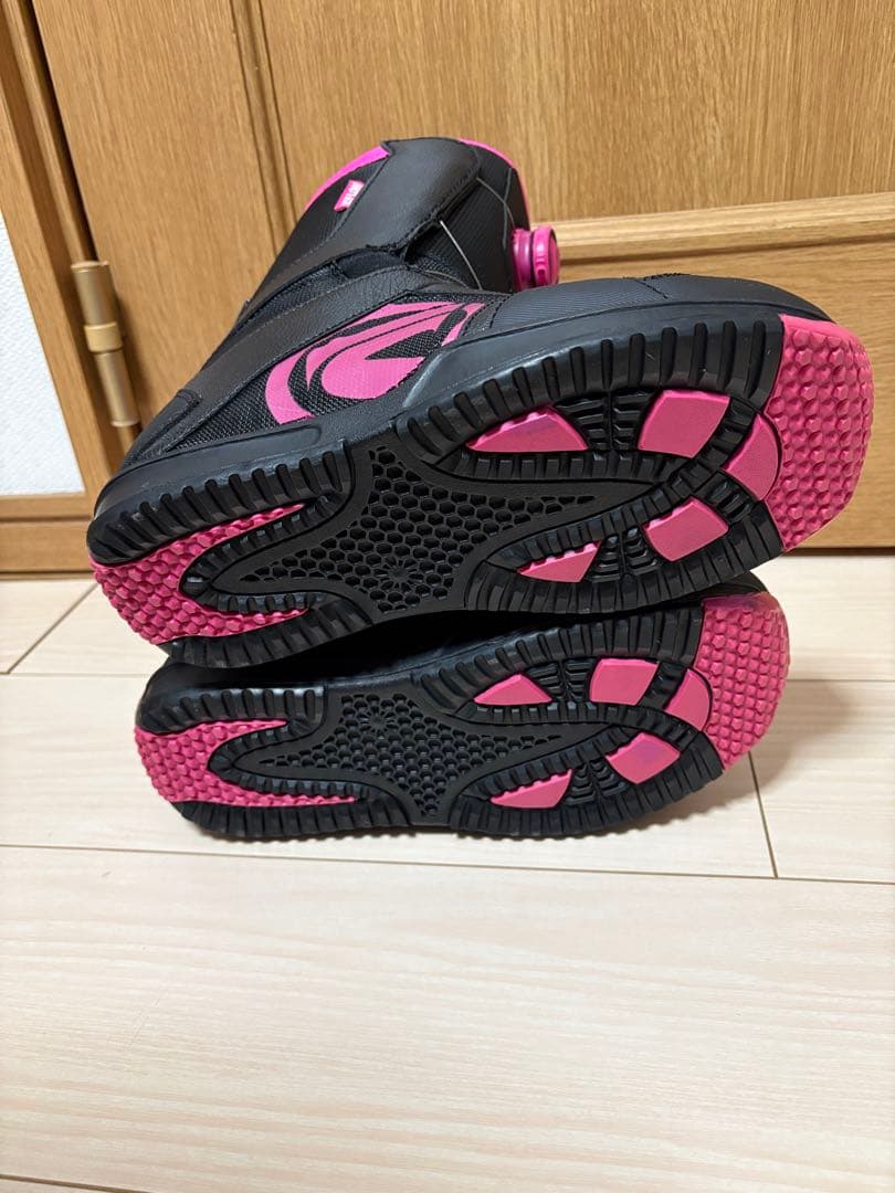 FLOW スノーボードブーツ ブラック/ピンク 25.5cm
