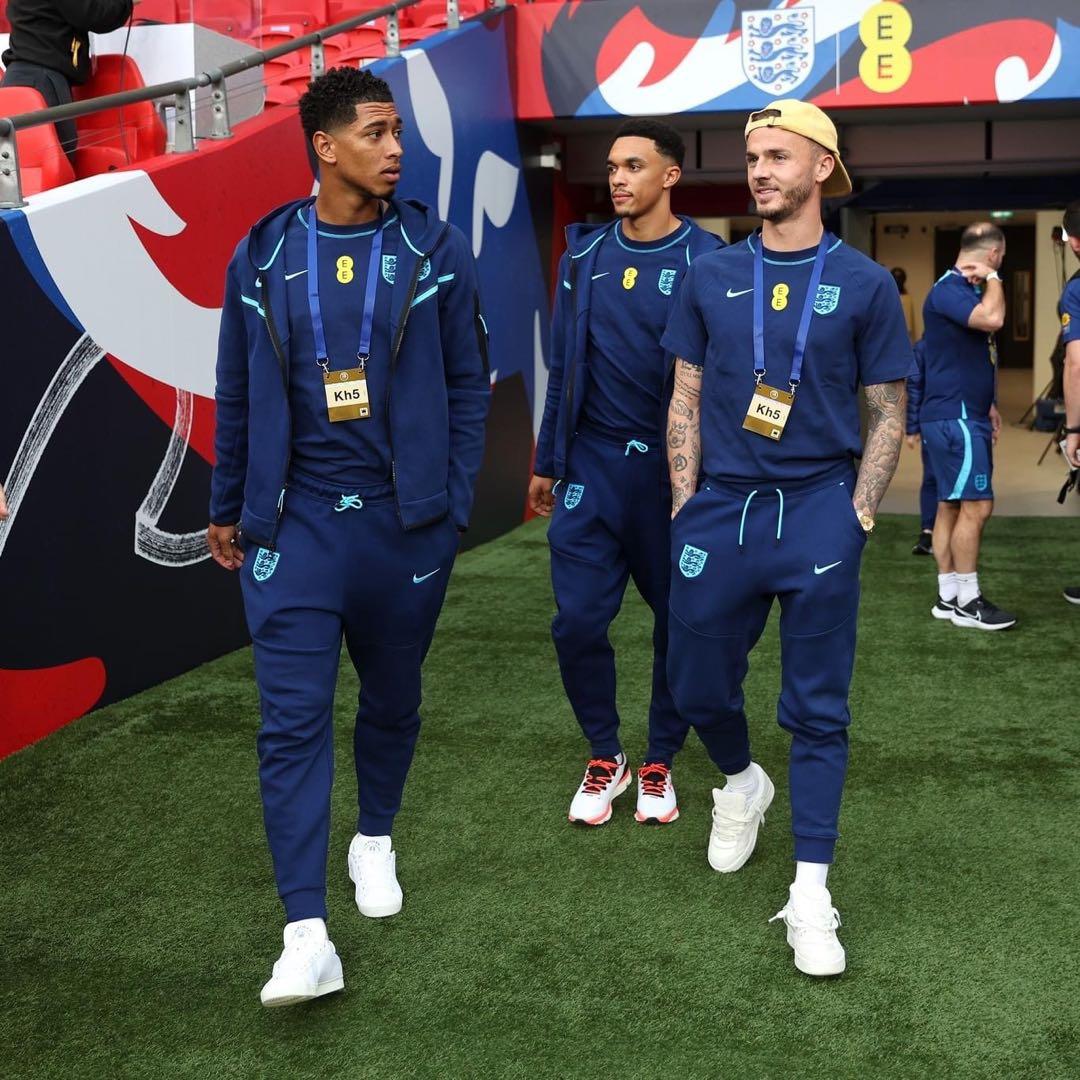 NIKE ナイキ イングランド代表 イングランド テックフリース 3点