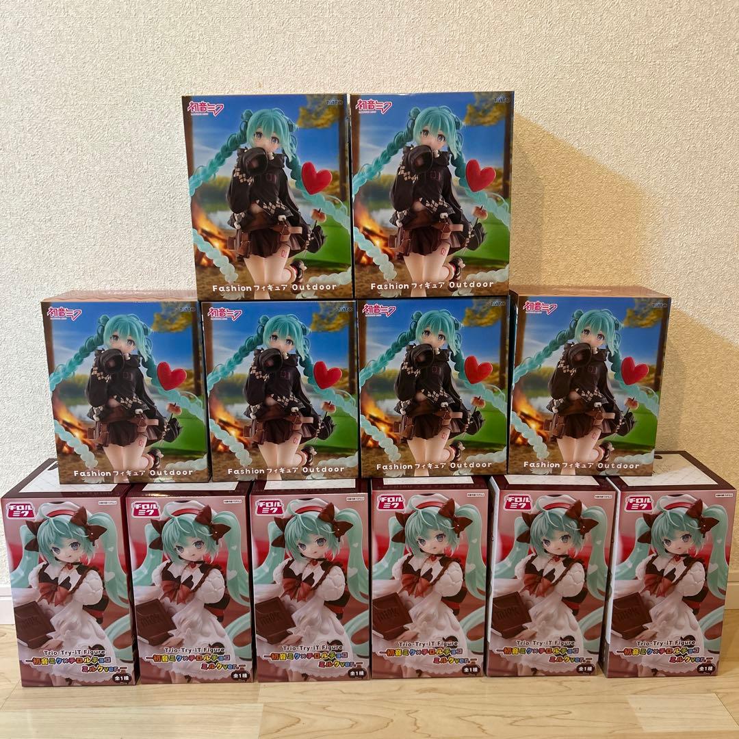 初音ミク Fashion チロルチョコ フィギュア 初音ミク Fashion Outdoor & チロルチョコ フィギュア① - メルカリ