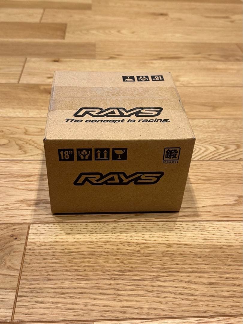 RAYS VOLKRACING 1/4 ミニチュア TE37SAGA