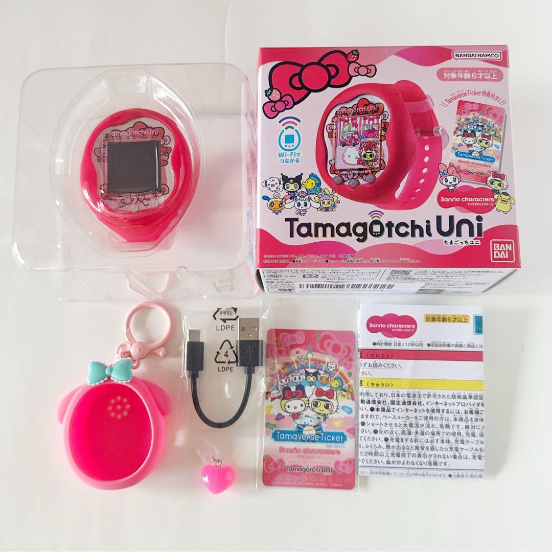 Tamagotchi Uni サンリオキャラクターズ ＋ガイド本