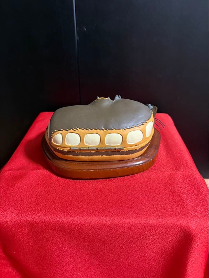 【となりのトトロ】ネコバストトロオルゴール付き小物入　初期モデル絶版品