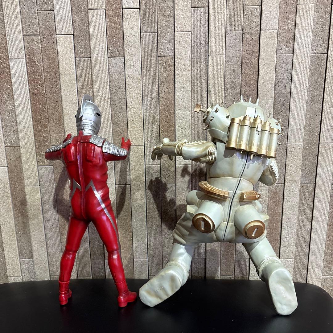 ウルトラセブン　55周年記念　ウルトラセブン対キングジョー　ツブラヤストア