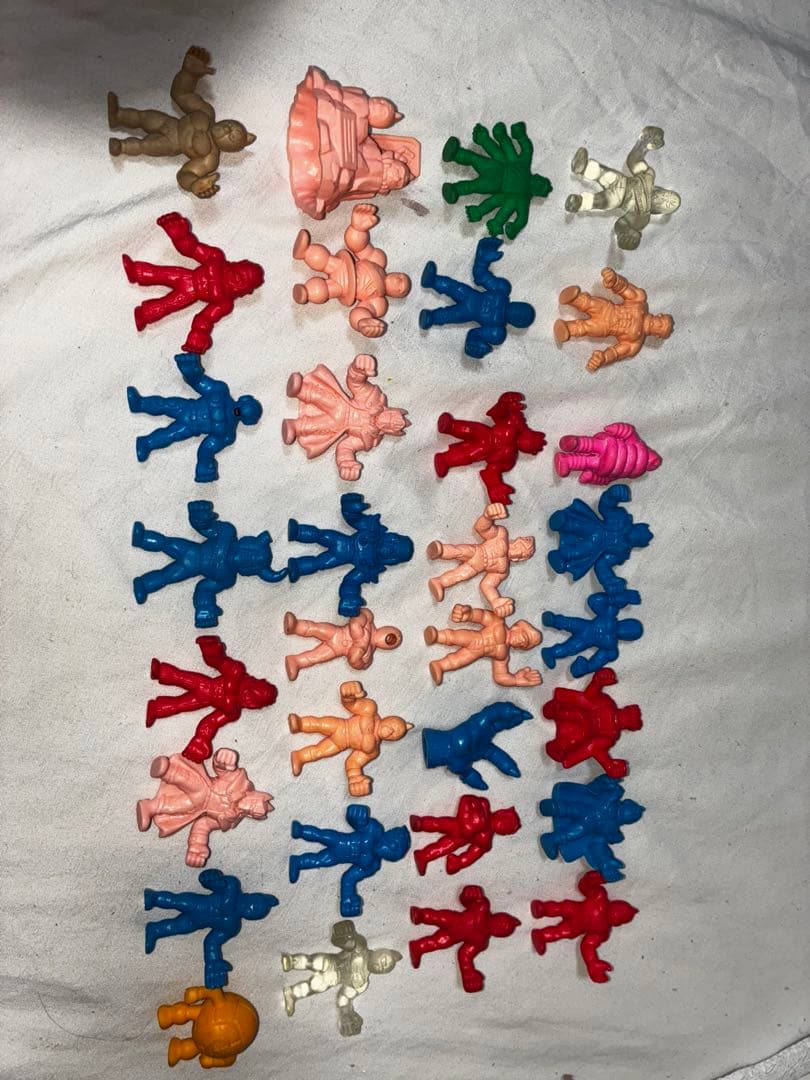 キンケシ　80体