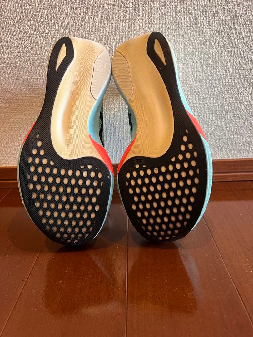 ほぼ未使用｜ASICS メタスピード パリ エッジ 23.5cm