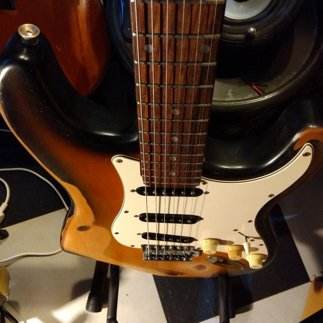 レリックストラトキャスター サンバースト エレキギター …