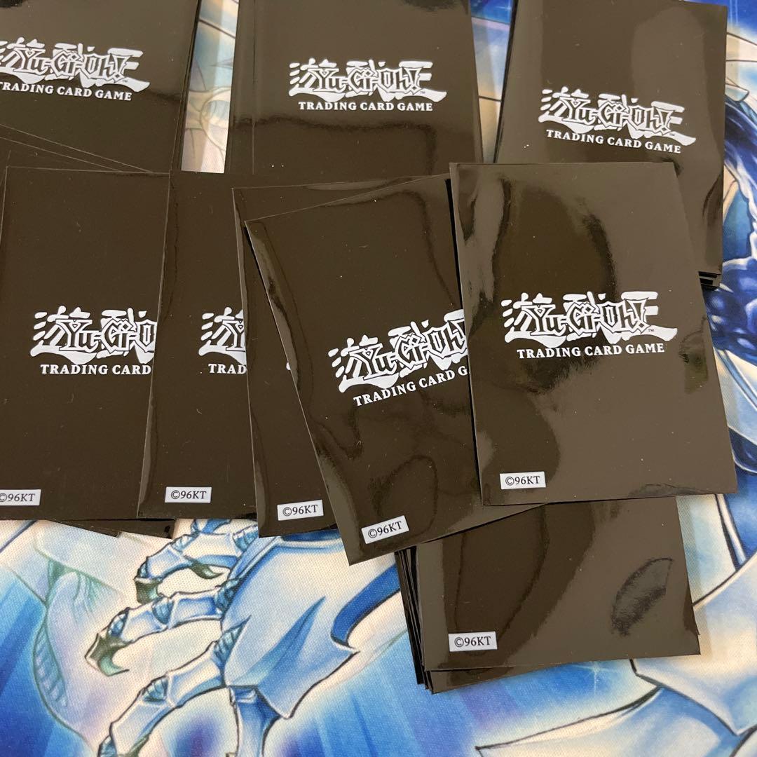 遊戯王　海外版　初期ロゴスリーブ　ブラック　70枚セット