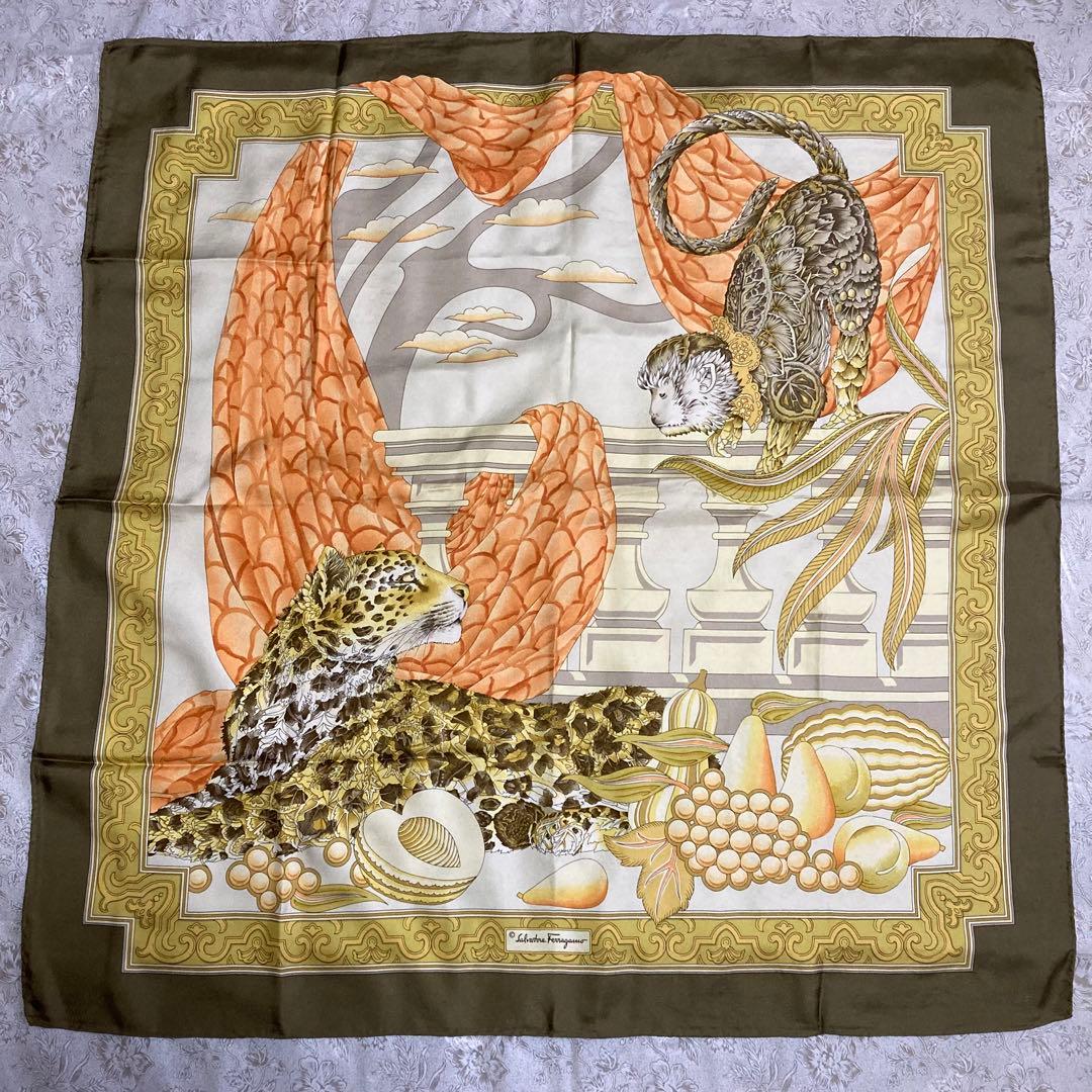 Salvatore Ferragamo フェラガモ レオパードプリント スカーフ - メルカリ