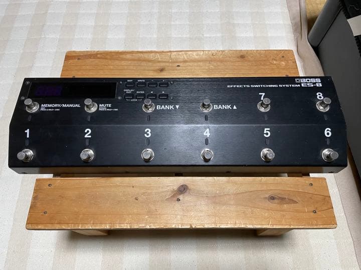 ES-8 Boss スイッチャー Boss ES-8 Effects Switching System | Vision Guitar