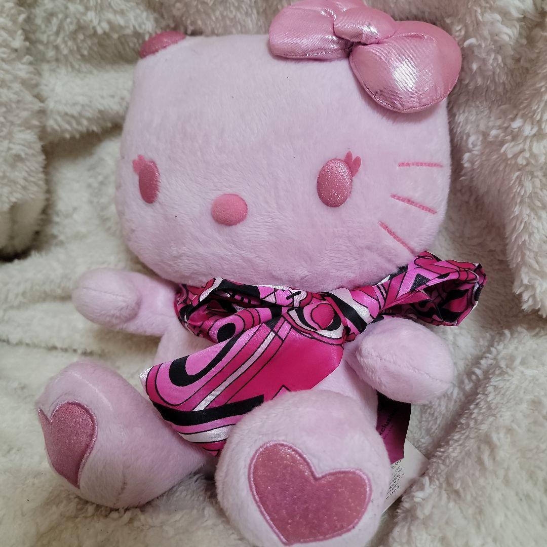 限定モモベリー　ハローキティぬいぐるみ　ピンクプッチ柄