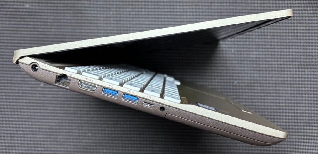 SSDメモリーなし】LIFEBOOK AH45/B3 i3-7130 - メルカリ