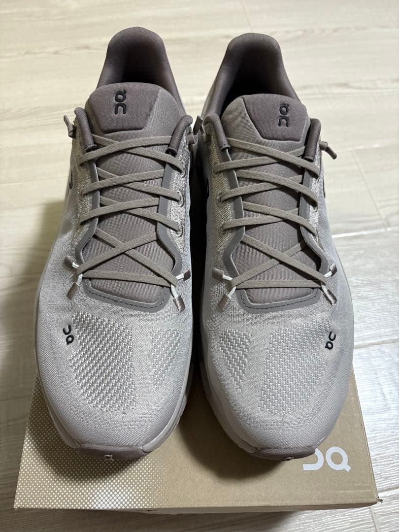 新品 On Cloudtilt cinder Ash - メルカリ