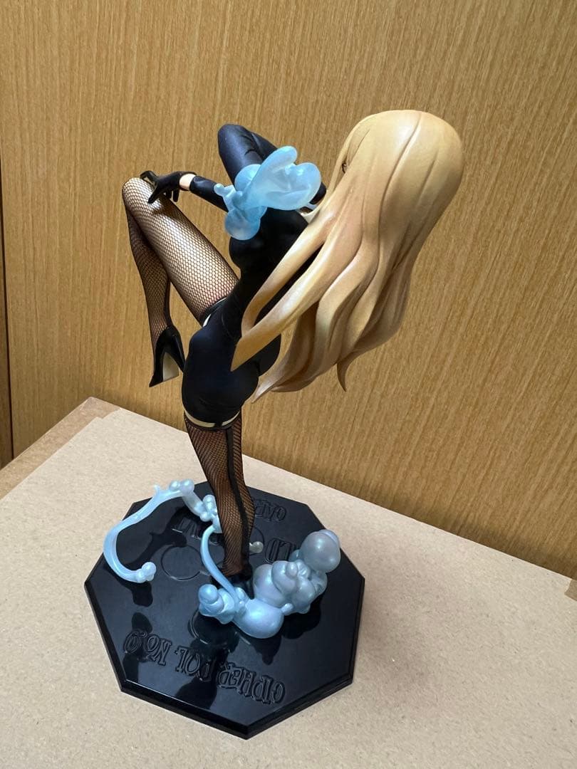 ワンピース“LIMITED EDITION” カリファ POP